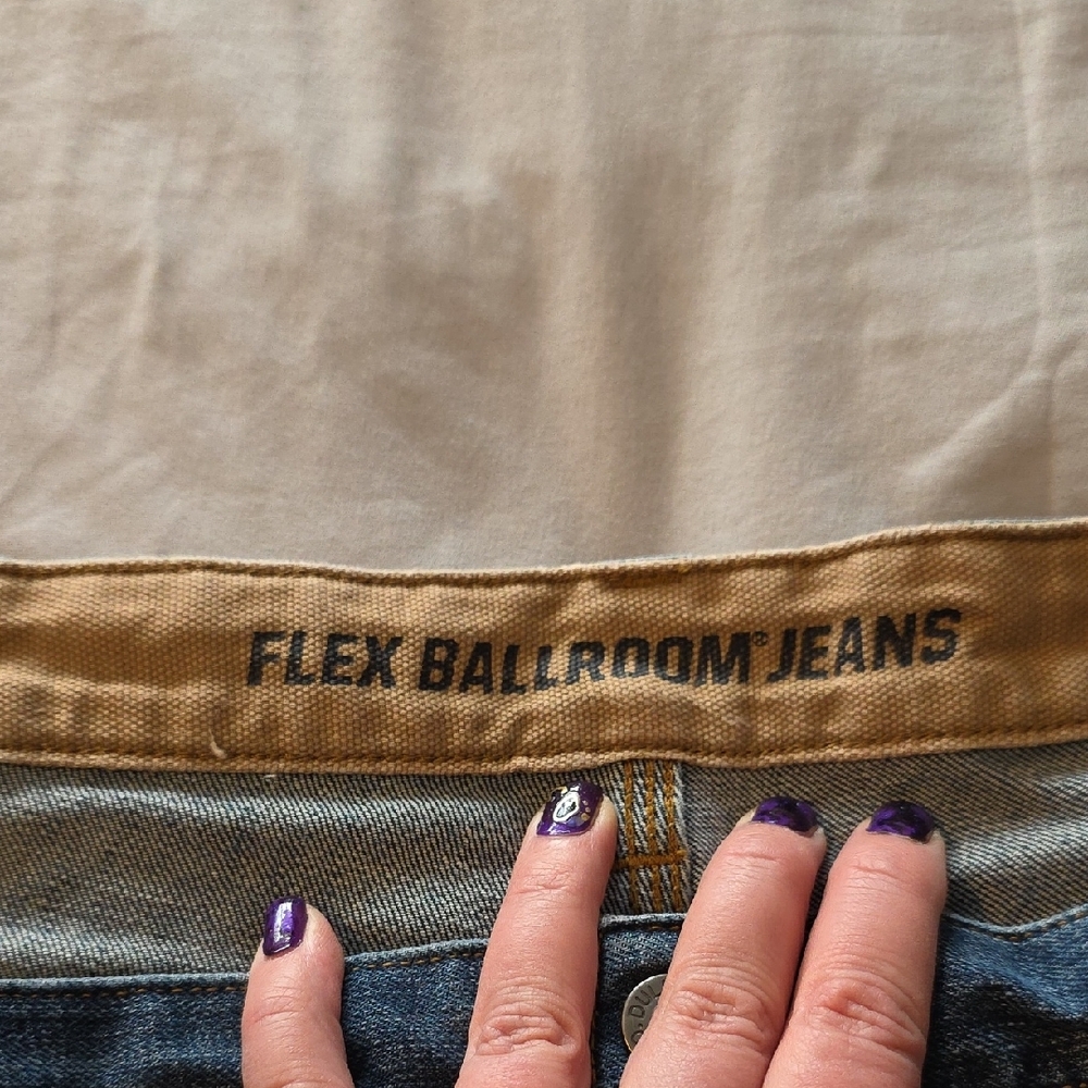 Duluth Trading Co Blue Relaxed Jeans - Picture 2 of 5